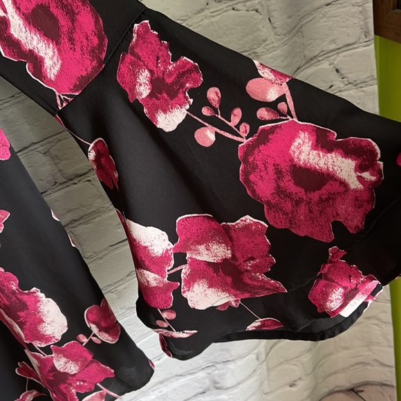 K. Jordan Black & Pink Floral Print Blouse Size S - Picture 4 of 6